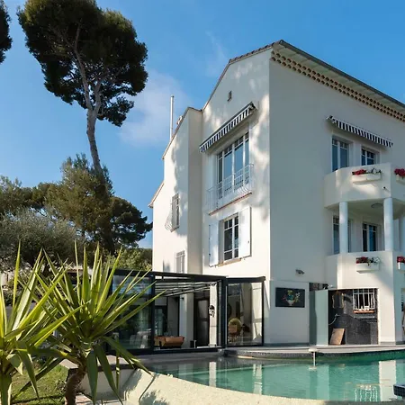 Villa Superb Contemporain With Swimming Pool In Cap