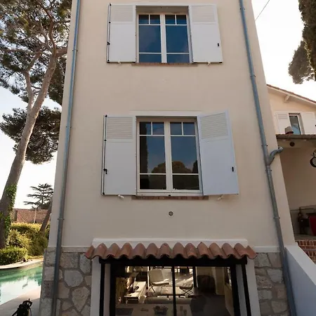Superb Contemporain With Swimming Pool In Cap Villa Antibes