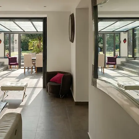 וילה Superb Contemporain With Swimming Pool In Cap אנטיב