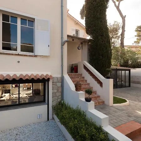 Superb Contemporain With Swimming Pool In Cap וילה אנטיב