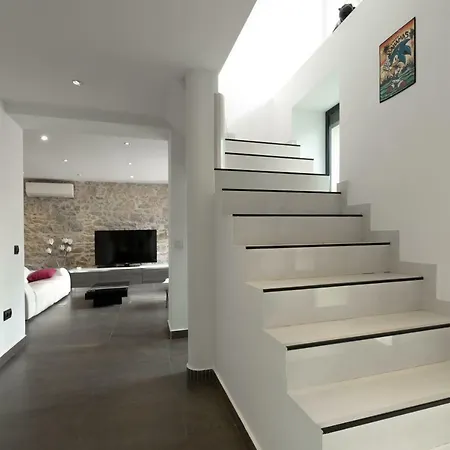 Superb Contemporain With Swimming Pool In Cap Villa Antibes