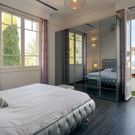 Villa Superb Contemporain With Swimming Pool In Cap